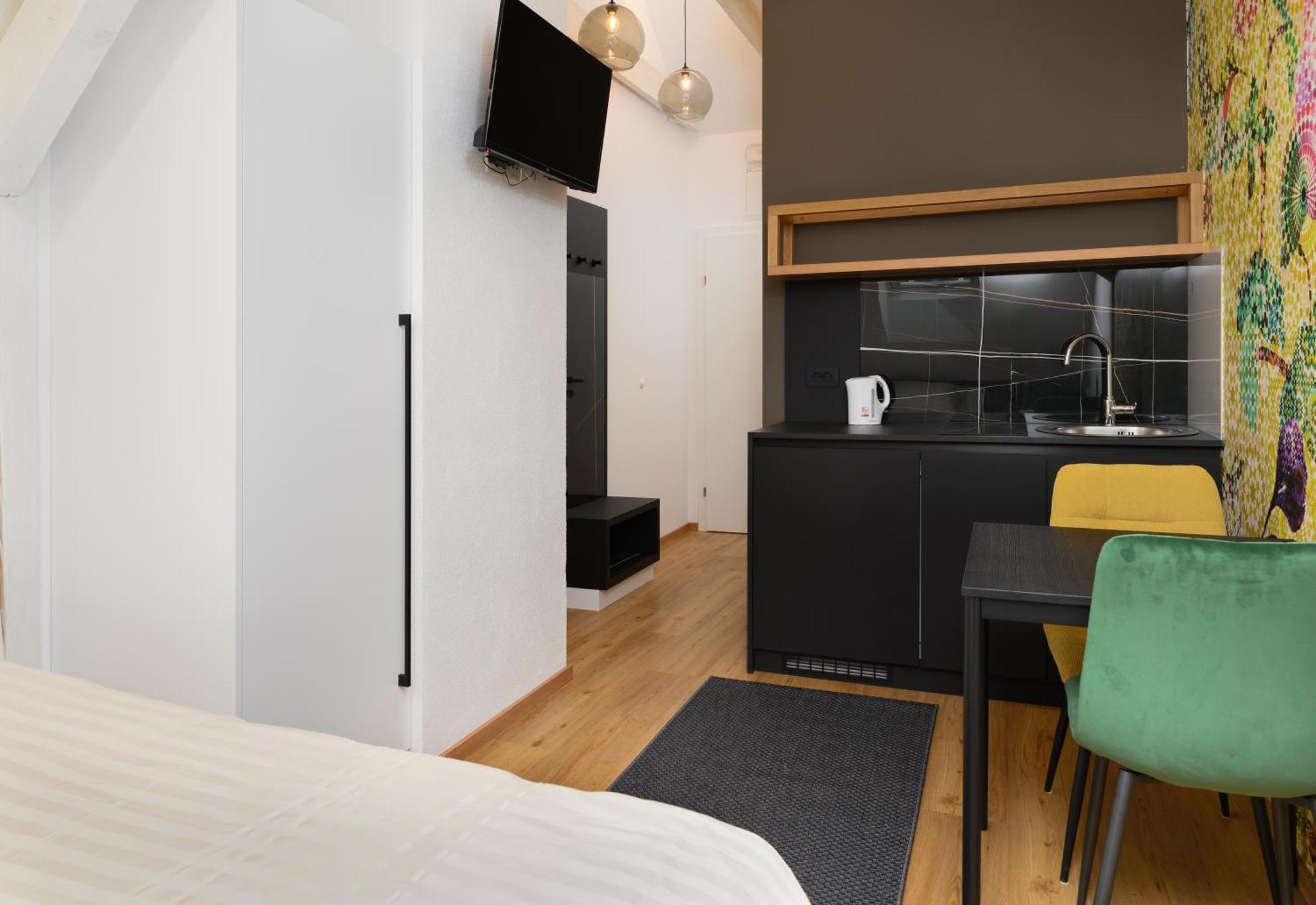 Lilija Apartments Trzin Extérieur photo